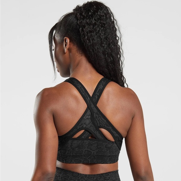 GYMSHARK Camo Sports Bra - Picture 3 of 6